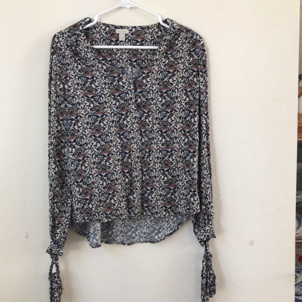 Nordstrom floral 1970s long tie sleeve shirt